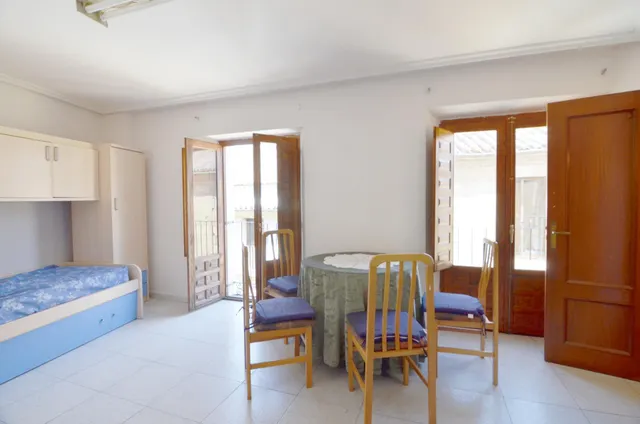 Urbis te ofrece un estupendo edificio en venta en todo el centro de Ciudad Rodrigo, Salamanca. — 21