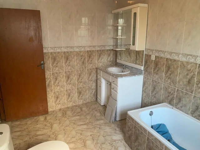 EN EXCLUSIVA AMPLIA CASA EN LA ZONA DE LA CUESTA ARCHIDONA¡¡¡¡ — 10