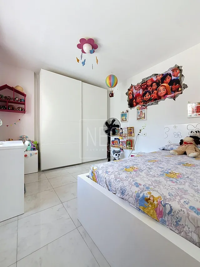 UNIFAMILIAR ADOSADO EN CALLE MAGALLANES, ZONA DE ZIDÍN, GRANADA. — 26