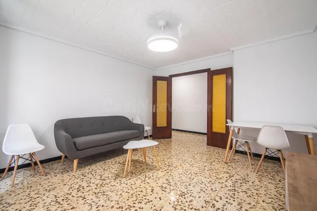 ¡PISO EN ALQUILER EN PLENO CENTRO DE ELCHE! — 3