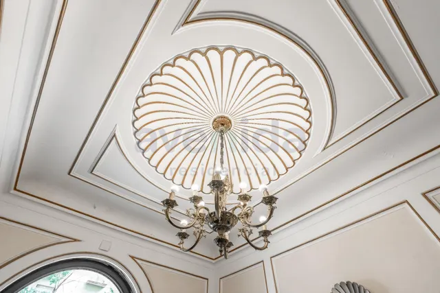 Elegante vivienda reformada de 3 dormitorios en Calle Bailén — 43