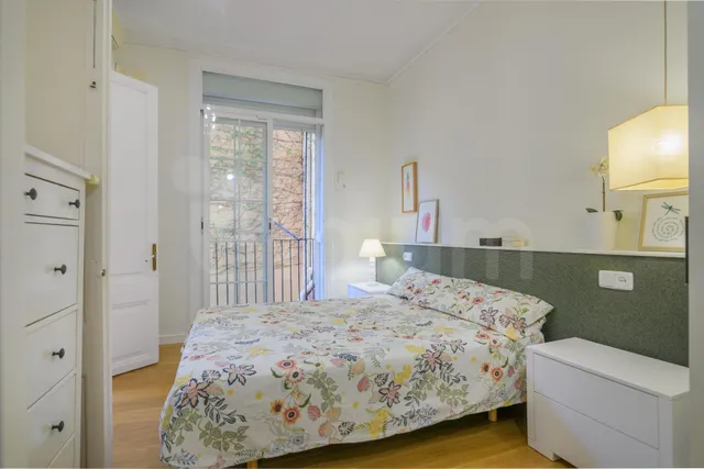 Vivienda con balcón y ascensor en pleno corazón del Gòtic — 11