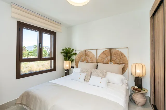 Un nuevo proyecto en La Cala Resort compuesto por 26 amplios adosados en primera línea de golf con vistas panorámicas sobre el residencial y el valle de Mijas. — 27