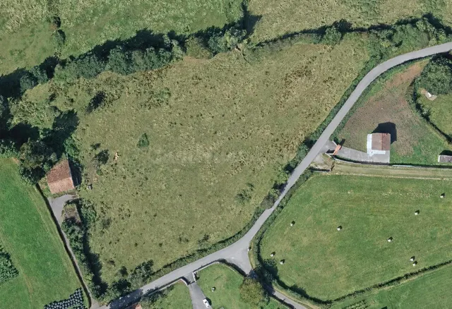 magnífica finca de más de 11.600 m2 , en Fonciello (Siero)