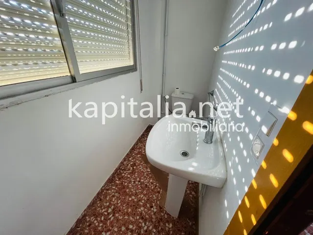 Local comercial en venta y alquiler en L´Olleria (Valencia) — 3
