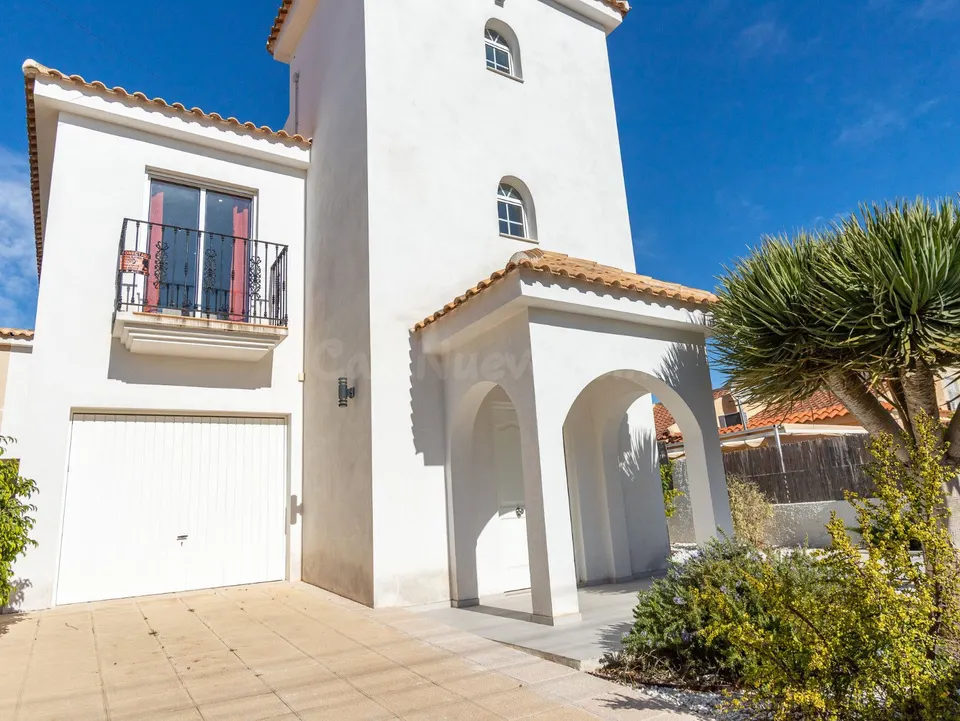 Villa 4 habitaciones 245m² en venta - La siesta