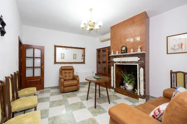¡Tu hogar ideal te espera en Moraleda de Zafayona! — 18