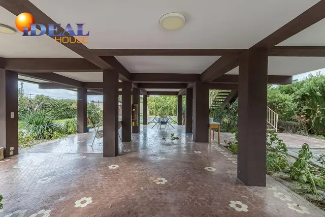 Gran casa con parcela y piscina en Cájar — 27