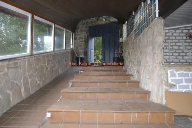 REF 2776 LOCAL COMERCIAL CERCANO CENTRO REDONDELA (REDONDELA) — 2