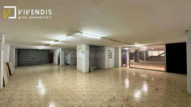 LOCAL COMERCIAL EN VENTA Y ALQUILER EN LLEIDA ZONA PARDINYES - foto 5