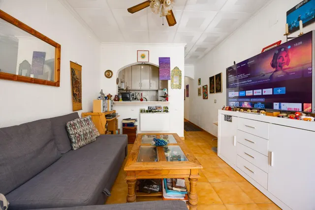 Bungalow sin vecinos arriba de 1 dormitorio con patio en Nueva Torrevieja — 7