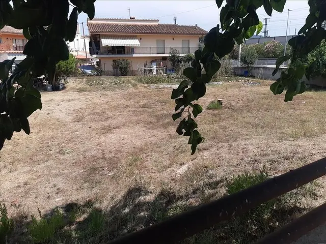 SOLAR URBANO PARA PROMOCIÓN RESIDENCIAL — 12