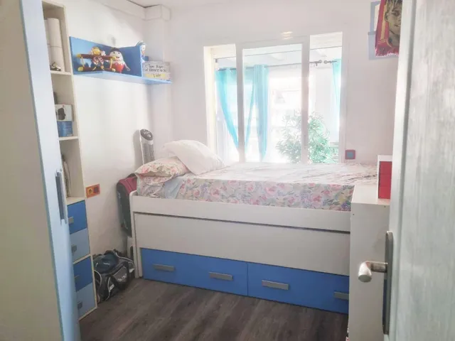 Amplio y acogedor piso en Torrequebrada con garajes incluidos — 17