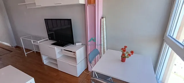 Se alquila estudio en Laredo — 34