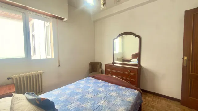 Piso de 4 Dormitorios con Terraza Esquinera de 35 m2 - Centro Villa — 26