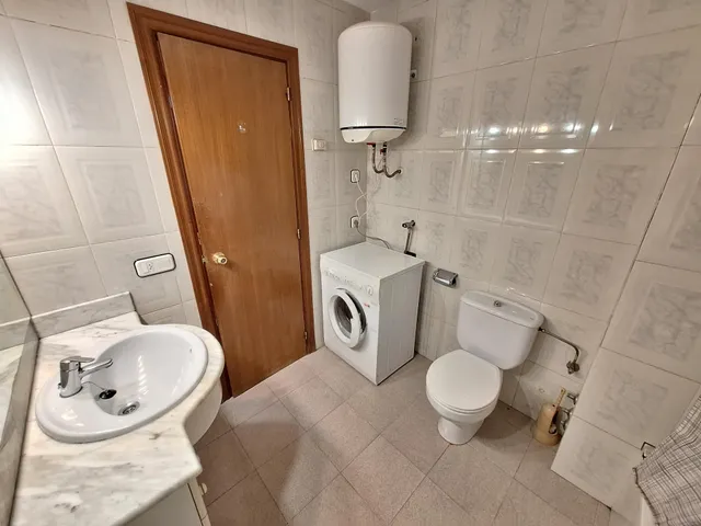 PIS MOBLAT AL CENTRE — 16