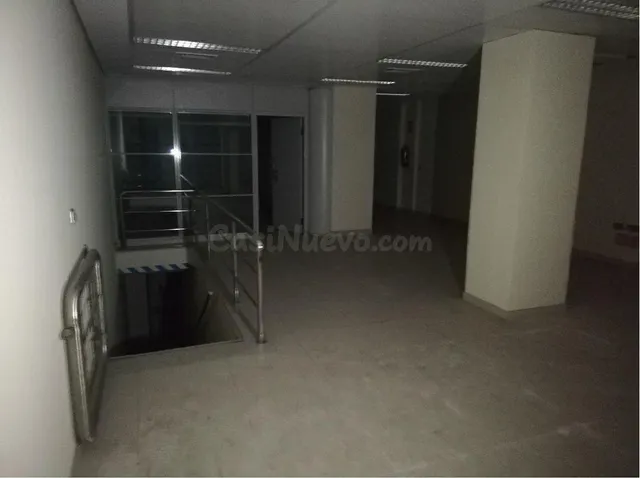 Local comercial 626m² en alquiler - Rios Rosas - foto 5