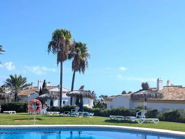 Casa de pueblo en Venta en Linea De La Concepcion, La Cádiz — 44
