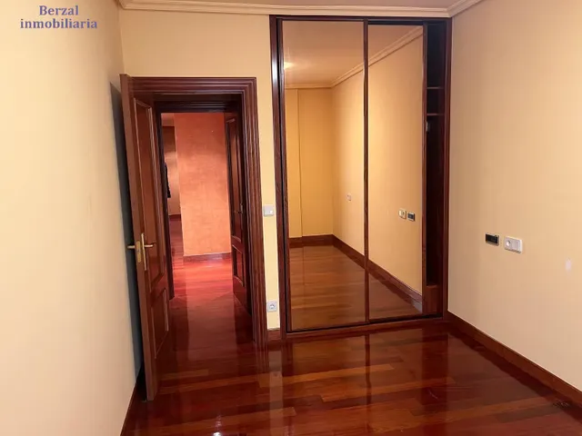 Extraordinario piso en el Espolón — 16