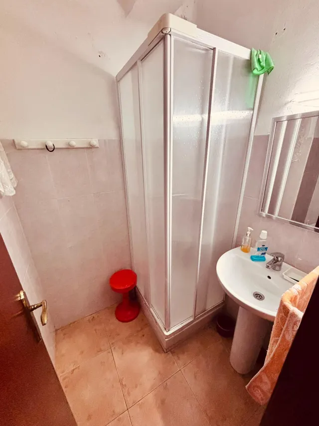 Amplia vivienda de 4 dormitorios y ascensor en carolinas altas. — 19