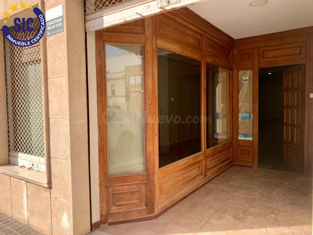 MAGNÍFICO LOCAL COMERCIAL EN VENTA EN NULES - foto 2