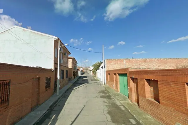 Adosado en venta en Piedrabuena (Ciudad Real). Sin posesión 