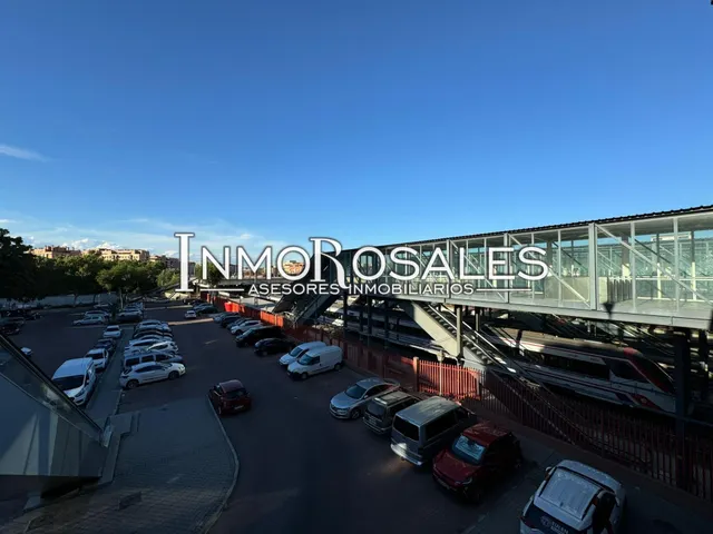PISO EN VENTA EN AVENIDA DE ROSALES — 46