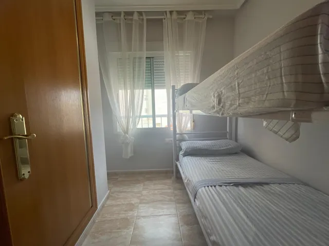 Piso de 2 dormitorios listo para entrar a vivir en Guardamar del Segura — 12