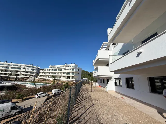 Vivienda moderna en Mijas con vistas al mar — 28