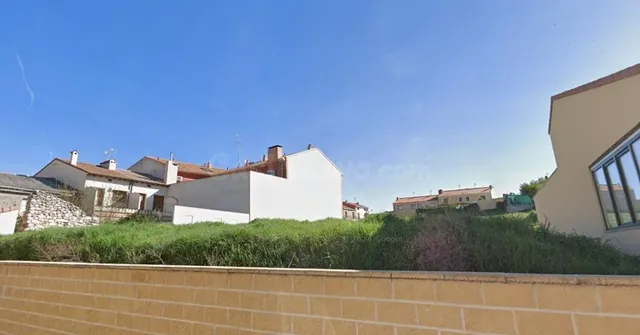 INMOBILIARIA ARBETETA VENDE PARCELA URBANA, URBANIZABLE DE 1