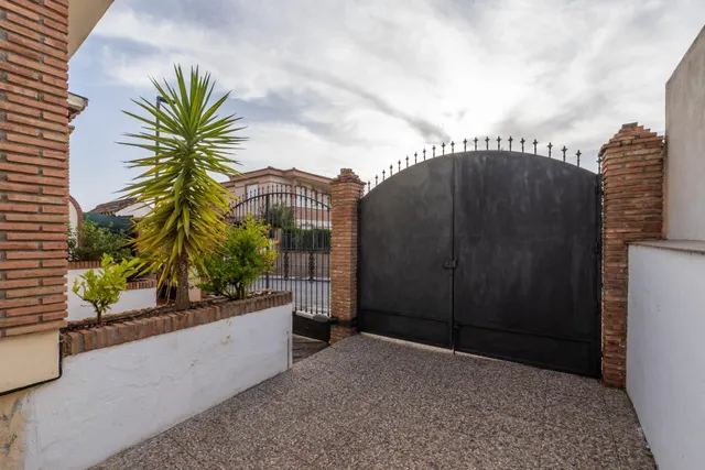 Magnífica casa unifamiliar de 4 dormitorios grandes en Otura — 34