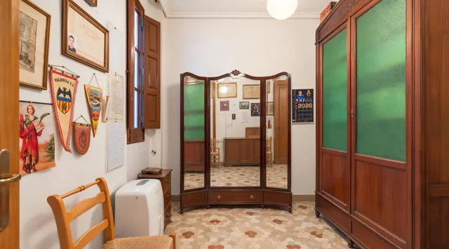 RUSSAFA NO SE MIDE SOLO EN METROS. ESTA CASA TAMBIÉN SE MIDE EN ALTURA, MEMORIA Y DECISIONES. — 42