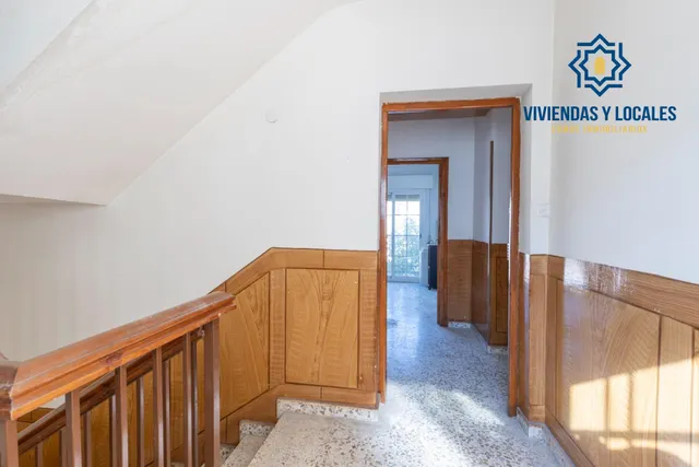 Edificio con gran potencial de inversión en La Zubia — 39