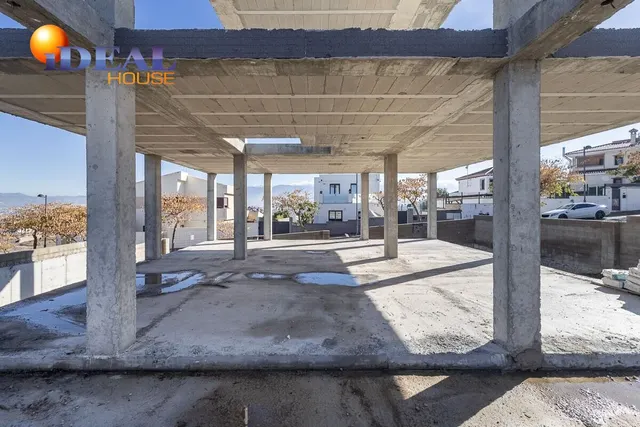 Parcela exclusiva con estructura de Chalet independiente y piscina en Urb. El Montecillo, Las Gabias — 18