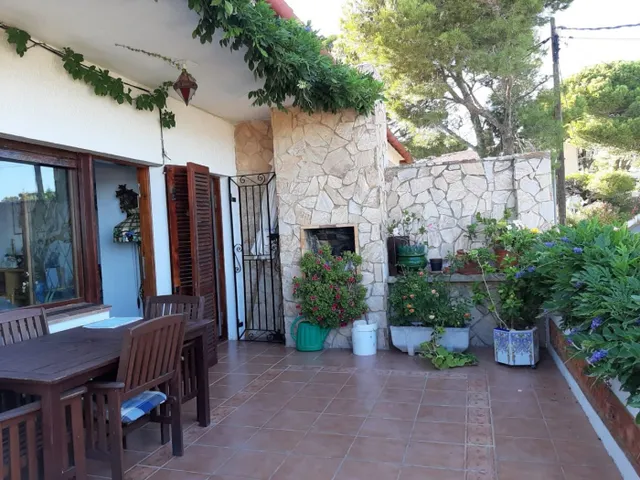 Fantástico Chalet en Grifeu, Llançà — 6