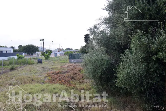 TERRENO URBANO EN PRIMERA LÍNEA JUNTO AL MAR — 5