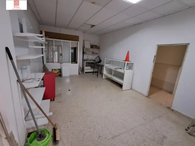 Local comercial 173m² en alquiler - LAS CUMBRES — 8
