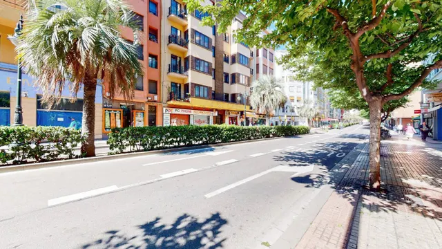 Local 400 m2 en dos plantas.Zona Conde de Aranda-Portillo — 7