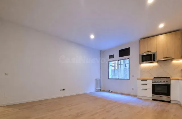 Alquiler de vivienda reformada de dos dormitorios en chamartín — 3
