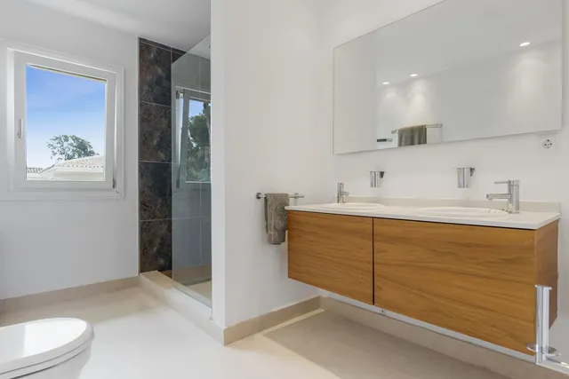 Chalet 7 habitaciones 472m² en venta - Guadiaro — 45