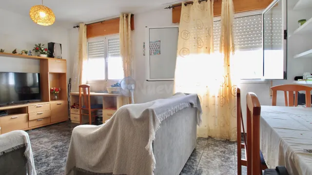 Piso de 3 dormitorios para reformar en el Bulevar Ciudad de Vícar, Las Cabañuelas — 3