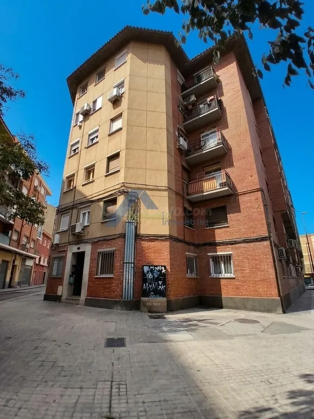 PARA REFORMAR VIVIENDA EXTERIOR DE 3DORM - foto 2