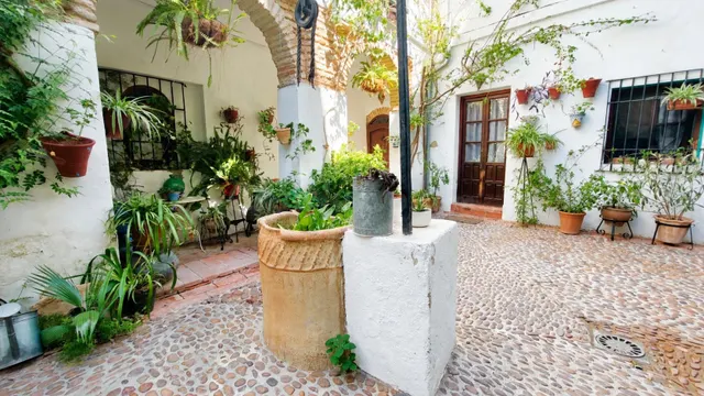 ¡¡ APARTAMENTO EN PLANTA BAJA CON ENCANTO EN LA JUDERÍA · CO - foto 2