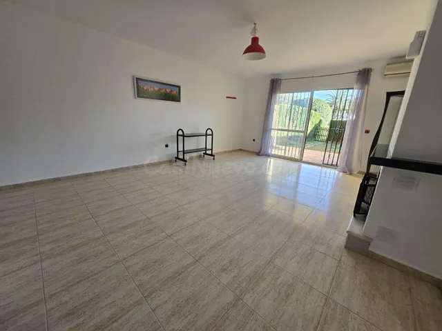 Venta de casa adosada con dos dormitorios en Torrequebrada,  - foto 5