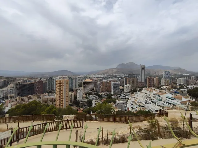 Apartamento reformado em la zona de la Cala de Benidorm — 27