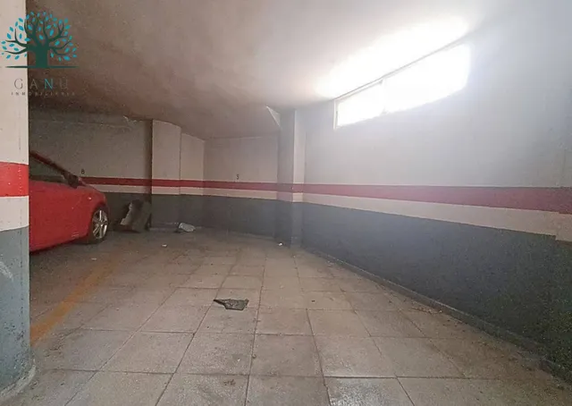 GARAJE Y TRASTERO EN VENTA EN CALLE LA VIA — 7