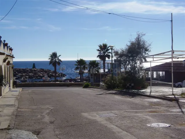 Local Estratégico en Villaricos - 73 m2 de Potencial - foto 2