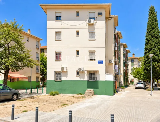 Piso en venta en Sevilla Okupado