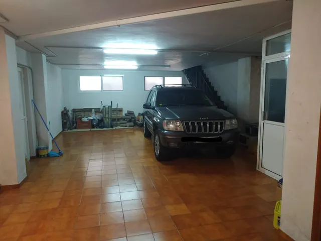 Gran casa señorial esquinera  en el Centro de la población — 6