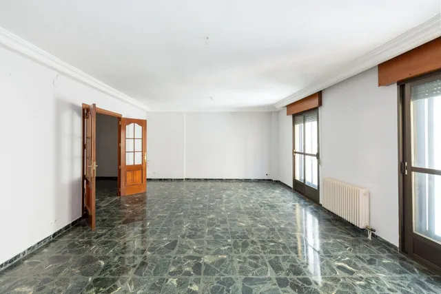 🏠 AMPLIO PISO EN EL CENTRO DE ALCALÁ LA REAL – 190 m2 CON TERRAZA Y OPCIÓN DE GARAJE — 14